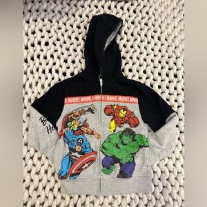 🌹🌹Marvel hoodie size 5T